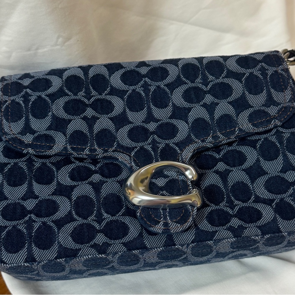 COACH
Soft Tabby Shoulder Bag In Signature Denim
with Silver Accent - Picture 3 of 15